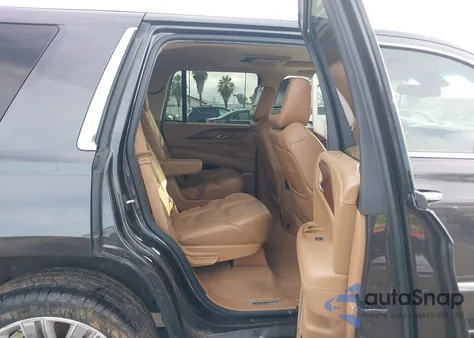 2016 Cadillac Escalade Platinum z USA, uszkodzony, nr VIN 1GYS4DKJ5GR387123